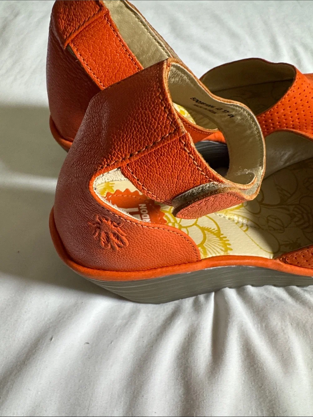 Fly London Leather Bright Orange Peep-Toe Wedge Sandals Snap-on Closure Sz 41